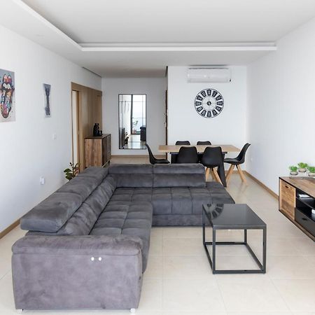 3 Bdr Aprt, Amazing Seaview, Rooftop Pool - Lcgr Praia Eksteriør billede
