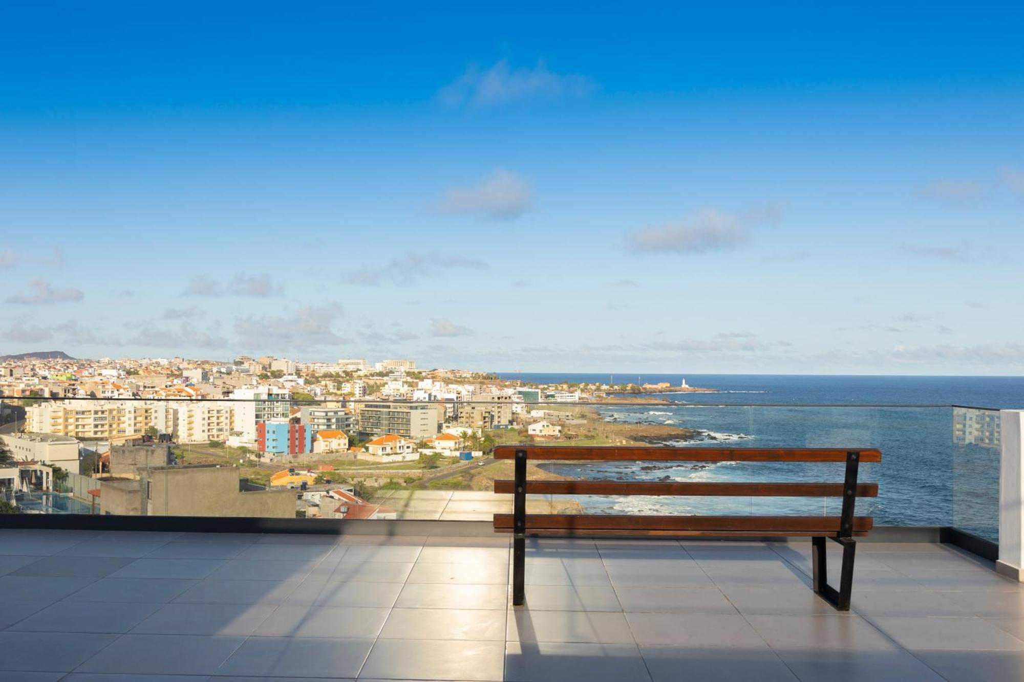 3 Bdr Aprt, Amazing Seaview, Rooftop Pool - Lcgr Praia Eksteriør billede